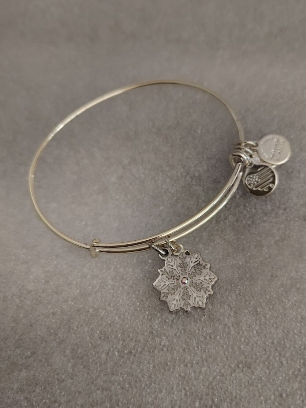 NWOT Alex and Ani Crystal Snowflake Holiday Silver Charm